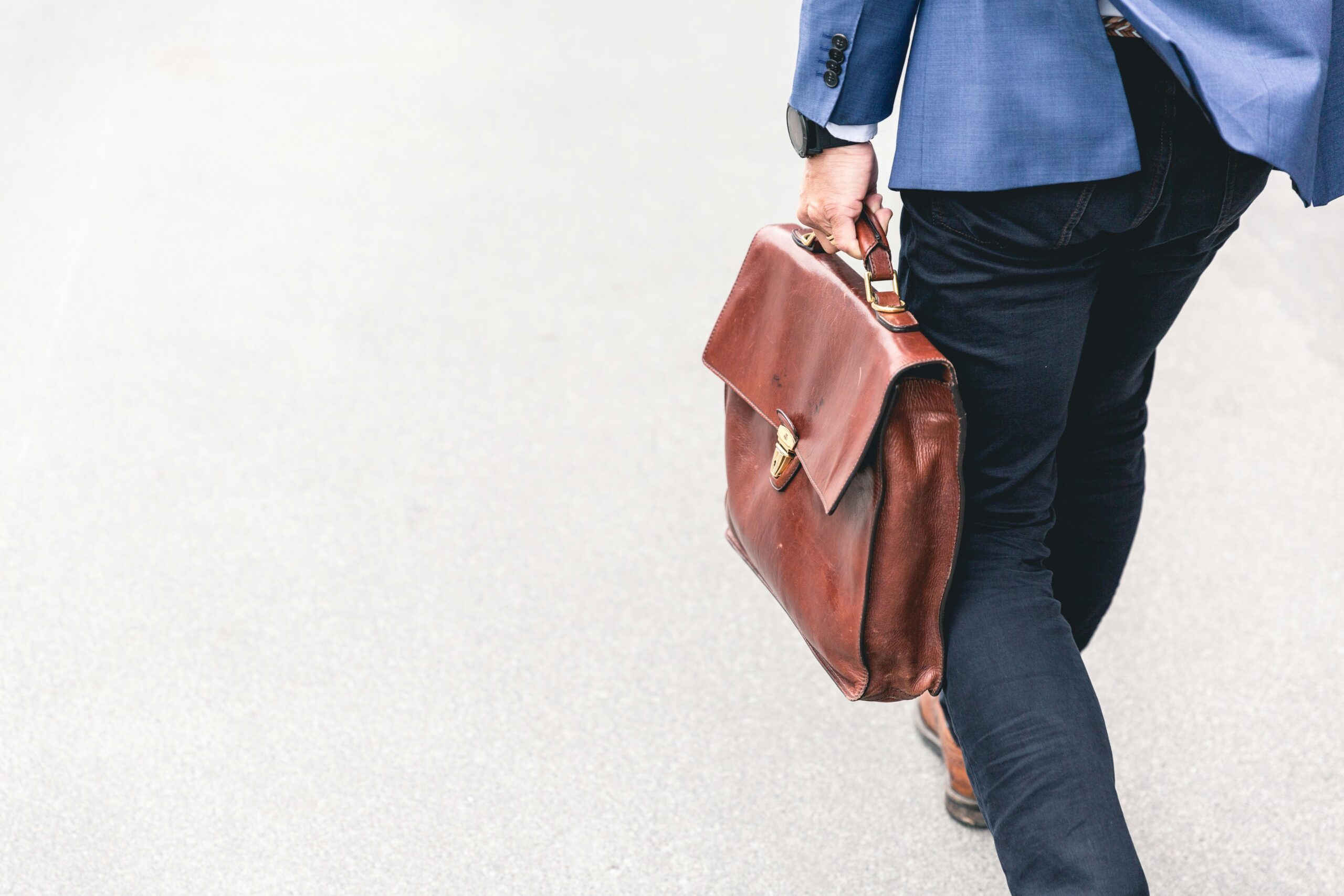 残業してないのに疲れる？原因と効果的な対処法！